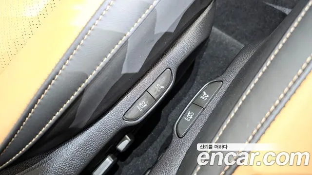 Kia Canival Carnival 4 поколение Дизель 7 мест Signature — Фото автомобиля 18