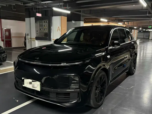 Фотография автомобиля — Li Auto L8