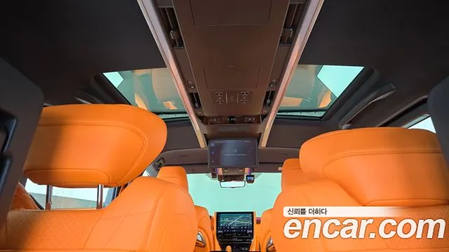 Toyota Alphard — Фото автомобиля 13