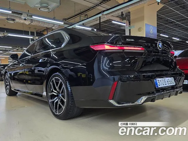 BMW 7-Series 7 серия (G70) 740i xDrive M Sport Limited — Фото автомобиля 4