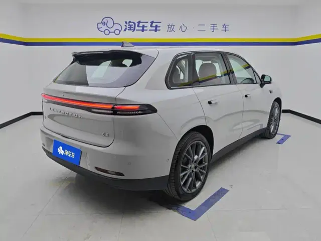 Leapmotor C10 — Фото автомобиля 3