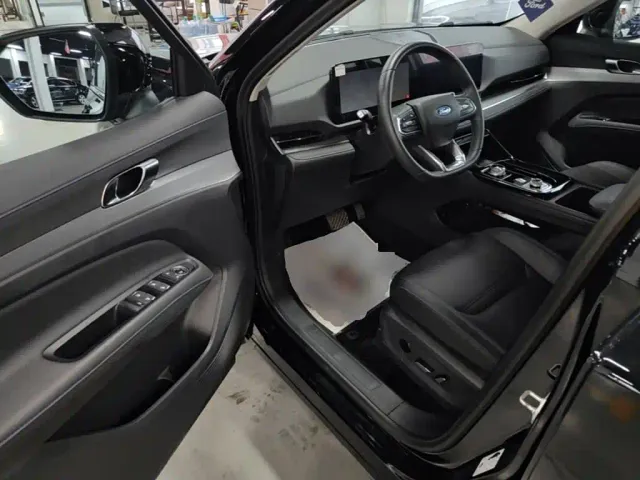 Ford Lingrui — Фото автомобиля 15
