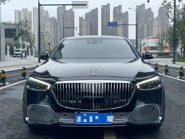 Mercedes-Benz S-Class — Фото автомобиля 2