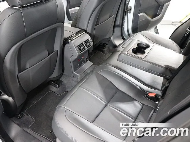 Land Rover Range Rover Velar Range Rover Velar 2.0 P250 Dynamic SE — Фото автомобиля 16