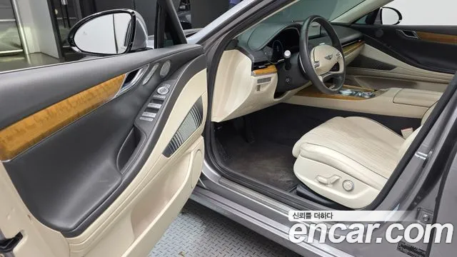 Genesis G80 Бензин 2.5 турбо AWD — Фото автомобиля 9