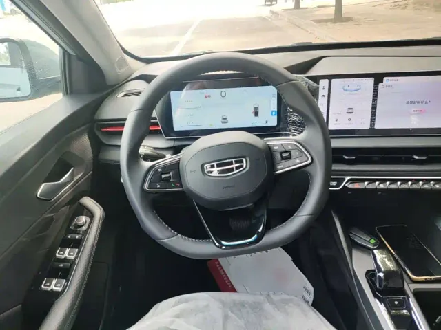 Geely Binrui — Фото автомобиля 6