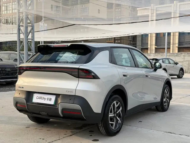 Changan Qiyuan Q05 — Фото автомобиля 4