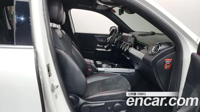 Mercedes-Benz GLB-Class — Фото автомобиля 26