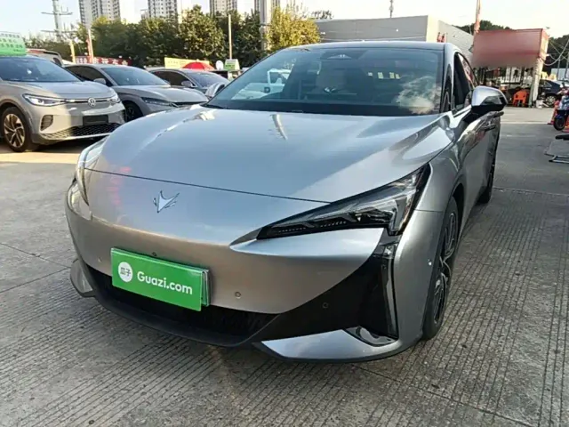 Фотография автомобиля — Arcfox Alpha S5