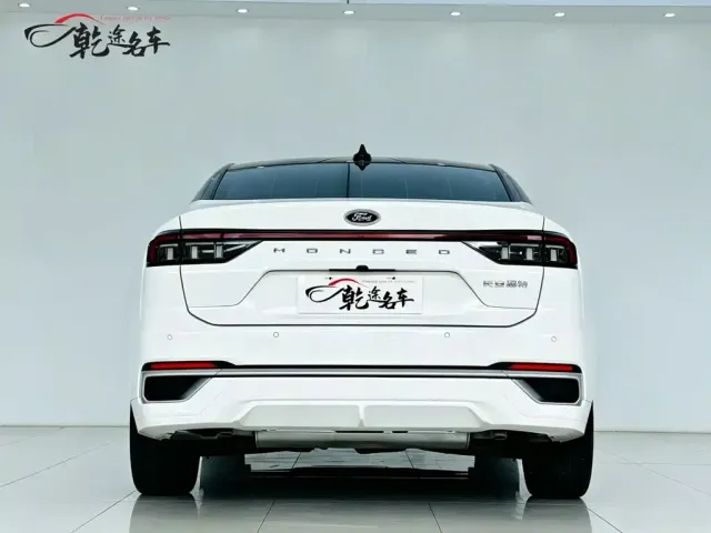 Ford Mondeo — Фото автомобиля 6
