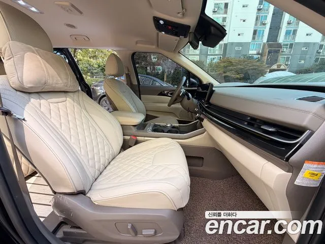 Kia Carnival Generation 4 — Фото автомобиля 11
