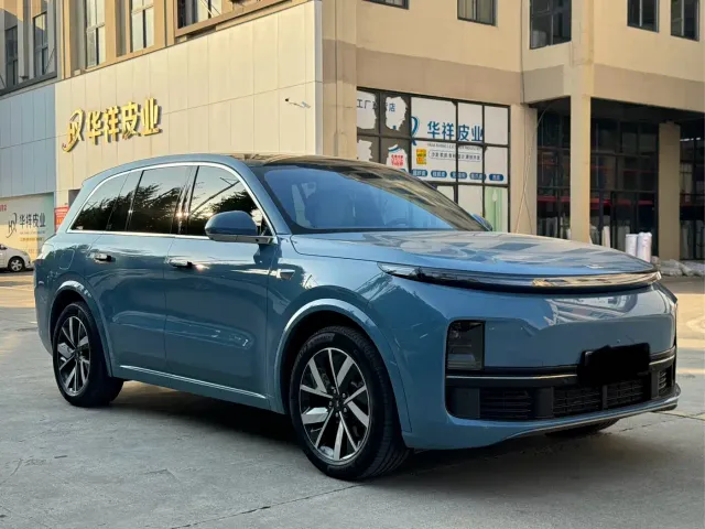 Li Auto L8 — Фото автомобиля 3