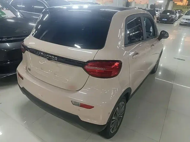Leapmotor T03 — Фото автомобиля 6