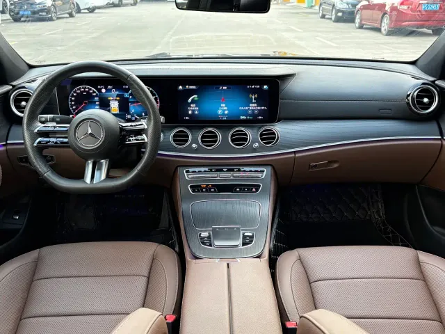 Mercedes-Benz E-Class — Фото автомобиля 9