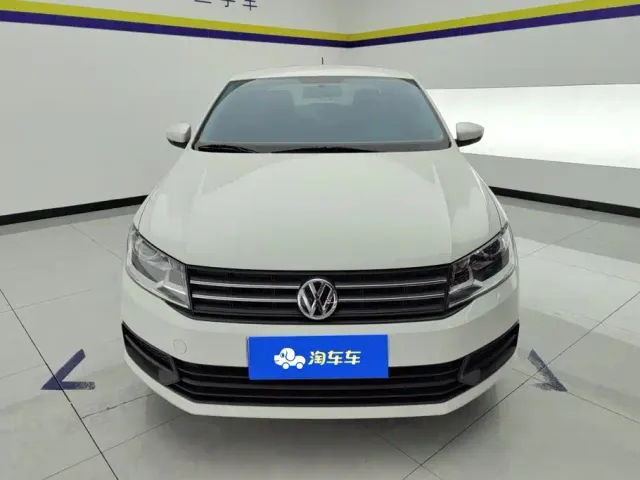 Volkswagen Santana — Фото автомобиля 2
