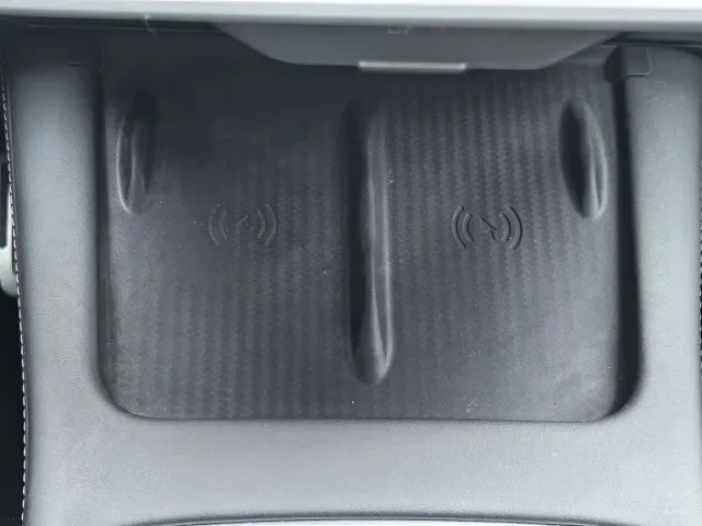 Tesla Model 3 — Фото автомобиля 14