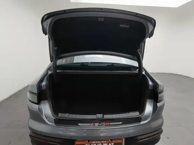 BYD Seal 05 DM-i — Фото автомобиля 16