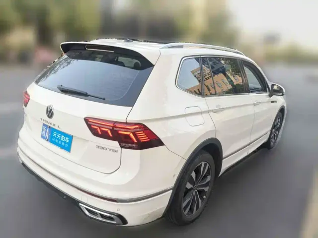 Volkswagen Tiguan L — Фото автомобиля 5