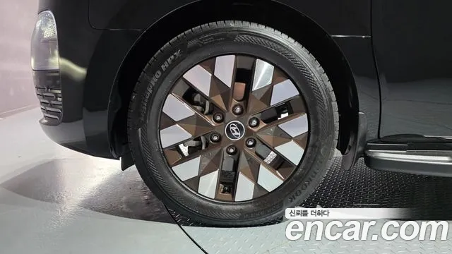 Hyundai Staria Staria Карго 5 мест — Фото автомобиля 4