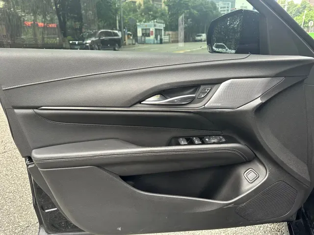 Cadillac CT4 — Фото автомобиля 14