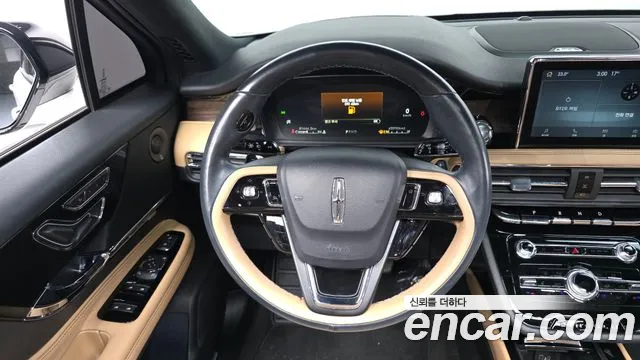 Lincoln Corsair Corsair 2.0 Reserve AWD — Фото автомобиля 13