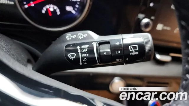 Kia Canival Carnival 4 поколение Бензин 11 мест Prestige — Фото автомобиля 28