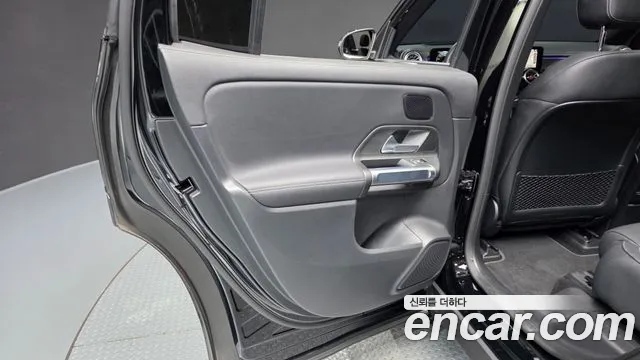 Mercedes-Benz EQB X243 — Фото автомобиля 14