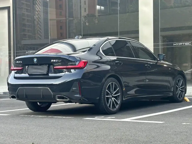 BMW 3 Series — Фото автомобиля 2