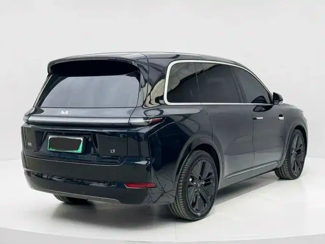 Li Auto L9 — Фото автомобиля 4