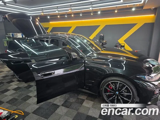 BMW 4 Series G22 — Фото автомобиля 16