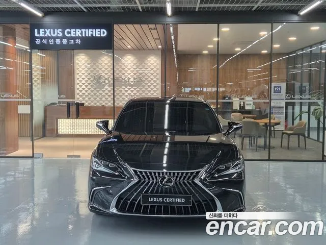 Lexus ES 7th Gen — Фото автомобиля 3