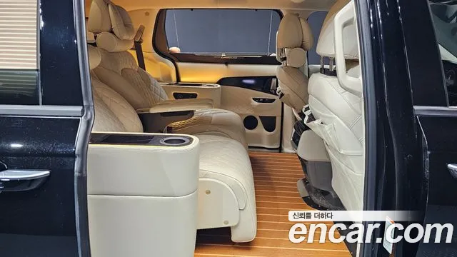 Kia Carnival Generation 4 — Фото автомобиля 26