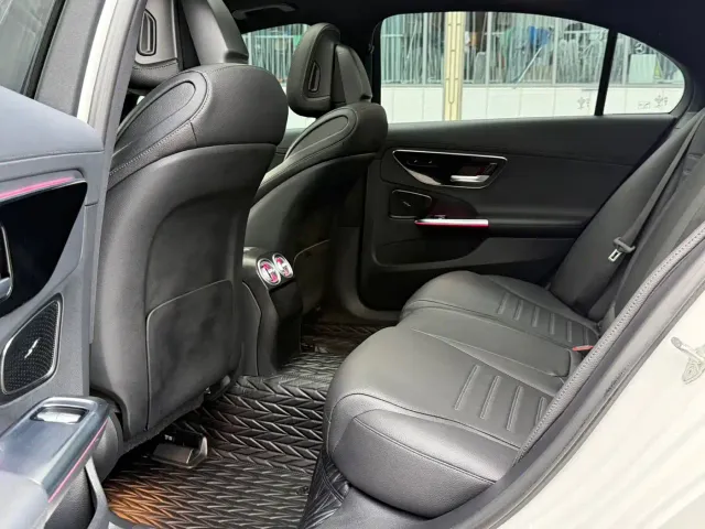 Mercedes-Benz C-Class — Фото автомобиля 10