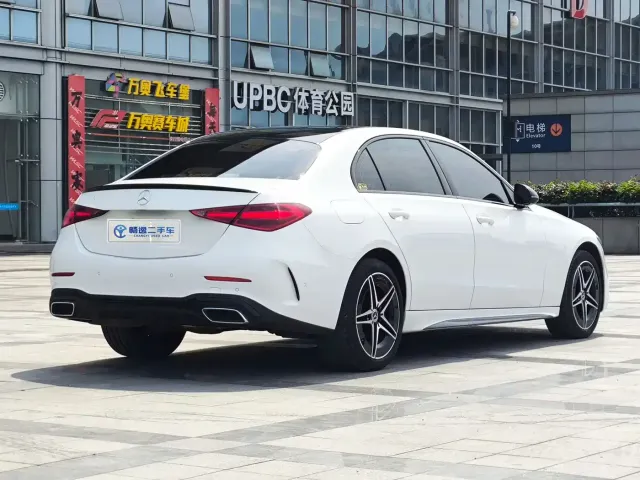Mercedes-Benz C-Class — Фото автомобиля 6