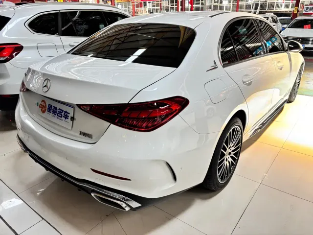 Mercedes-Benz C-Class — Фото автомобиля 12