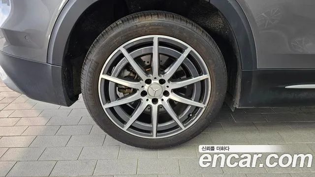 Mercedes-Benz GLB-Class — Фото автомобиля 5