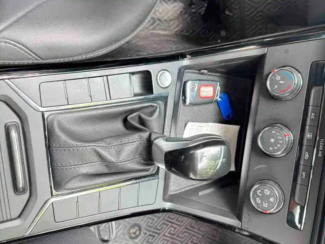 Volkswagen Passat — Фото автомобиля 8