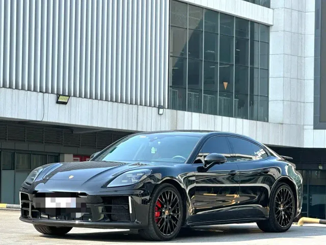 Фотография автомобиля — Porsche Panamera