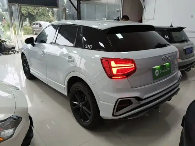 Audi Q2L — Фото автомобиля 4