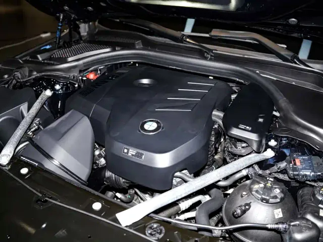 BMW 5 Series — Фото автомобиля 13