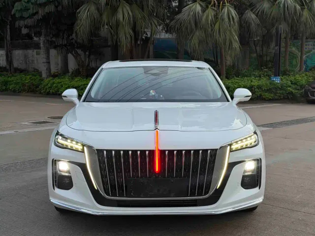Hongqi H5 — Фото автомобиля 2