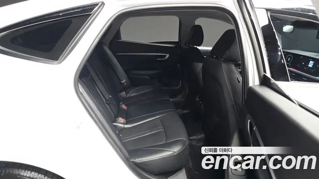 Hyundai Sonata Sonata Edge(DN8) 2.0 LPG(Для проката) — Фото автомобиля 12