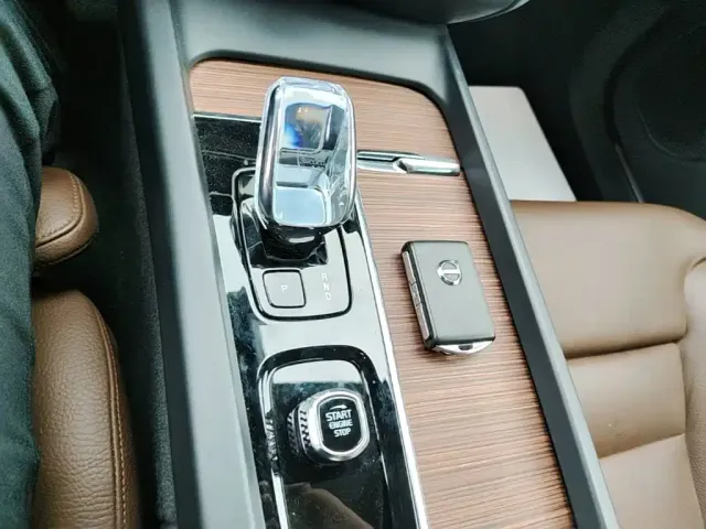 Volvo S60 — Фото автомобиля 18