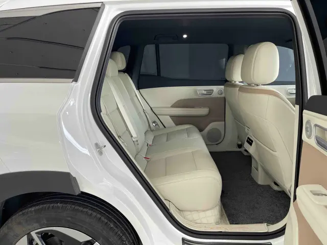 Toyota BoZhi 3X — Фото автомобиля 11