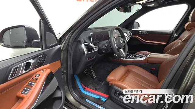 BMW X7 — Фото автомобиля 10