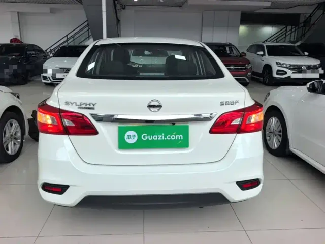 Nissan Sylphy — Фото автомобиля 5