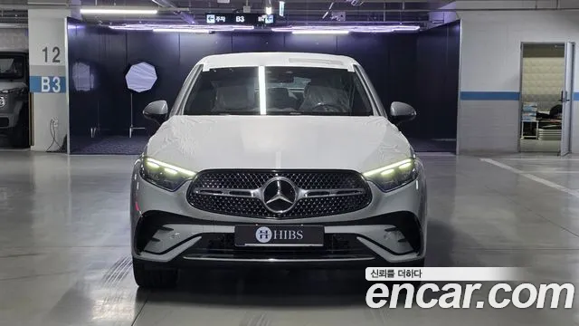 Фотография автомобиля — Mercedes-Benz GLC-Class