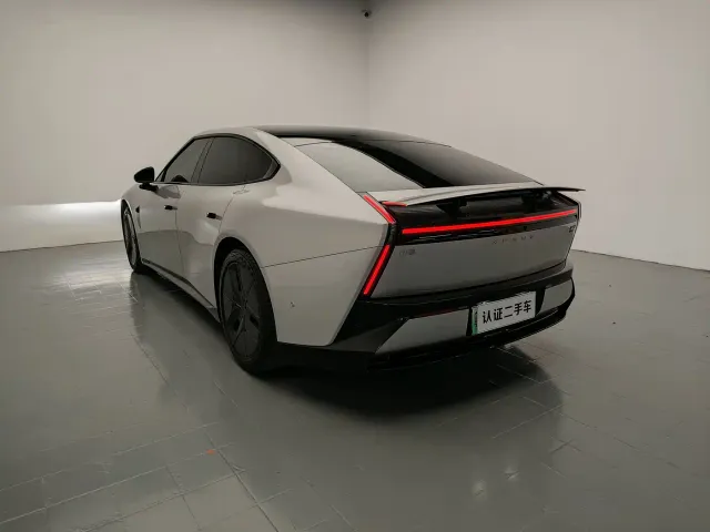 Xpeng P7 — Фото автомобиля 5