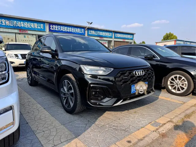 Audi Q5L — Фото автомобиля 3