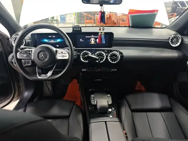 Mercedes-Benz A-Class — Фото автомобиля 9
